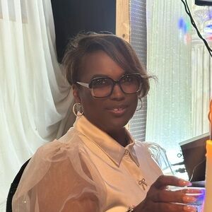 Meet your Posher, Tanyar